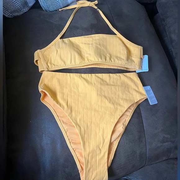 Lululemon NWT Set Ribbed Hi-Waist Skimpy-Fit Swim Bottom & Halter Cross-back Top - Picture 4 of 13